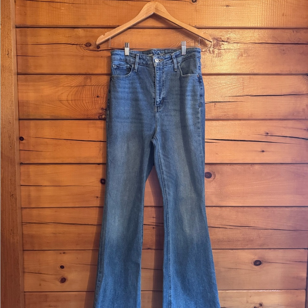Old Navy High-Rise Flared Blue Jeans